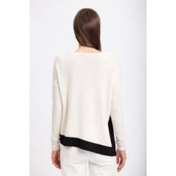Alice + Olivia Base Dona Diagonal Hem Medium Cream Wool Blend Sweater - Picture 3 of 8